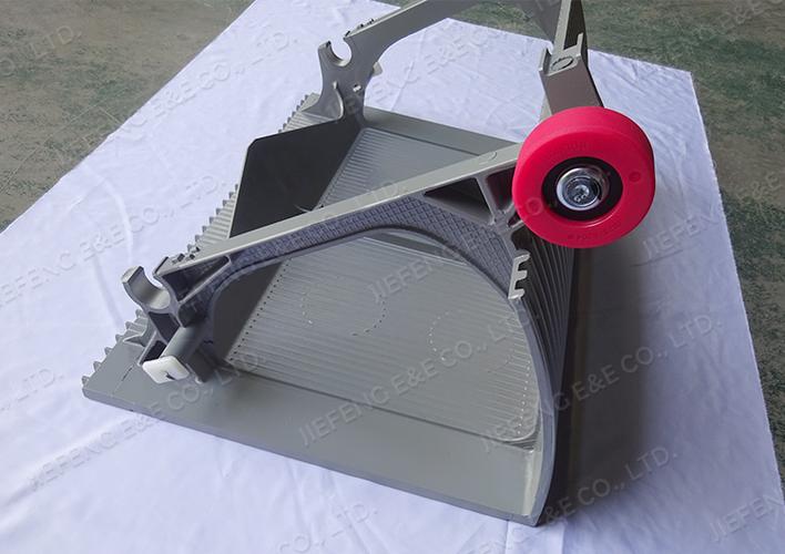 scs468544自動扶梯臺階600毫米銀灰漆臺階滾輪70 * 25毫米