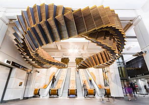 這位藝術家把自動扶梯給拆了 變成了一件雕塑