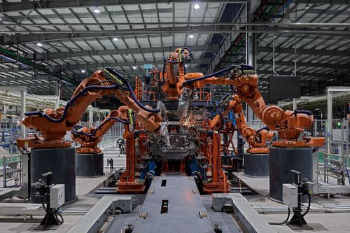 估值420億, 哪吒的爸爸 用20年時(shí)間打造新勢(shì)力出海第一